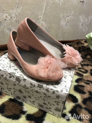 Платье нарядное для девочки + туфли в подарок Платье нарядное для девочки + туфли в подарок
