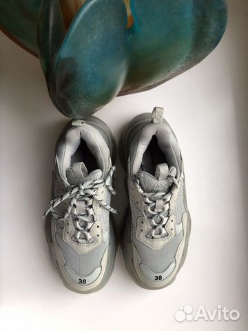 Кроссовки Balenciaga Triple S оригинал Кроссовки Balenciaga Triple S оригинал
