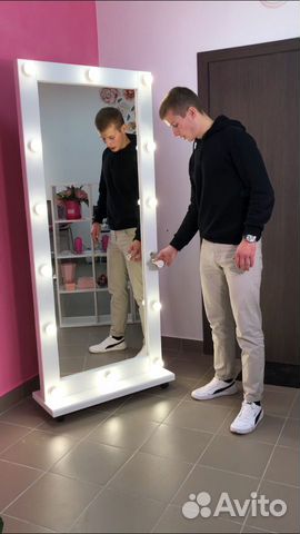 Гримерное зеркало Гримерное зеркало