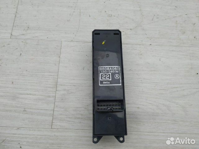 Блок стеклоподъемников 8608A060 Mitsubishi Outland