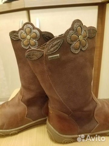 Сапоги осенние на девочку Clarks Сапоги осенние на девочку Clarks