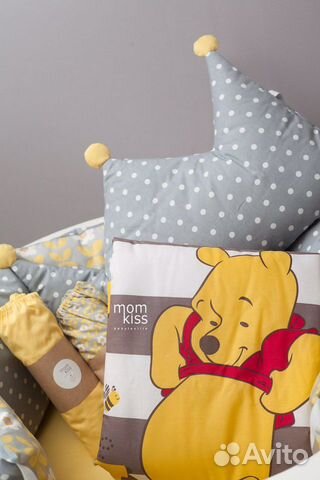 Комплект в кроватку + бортики новый