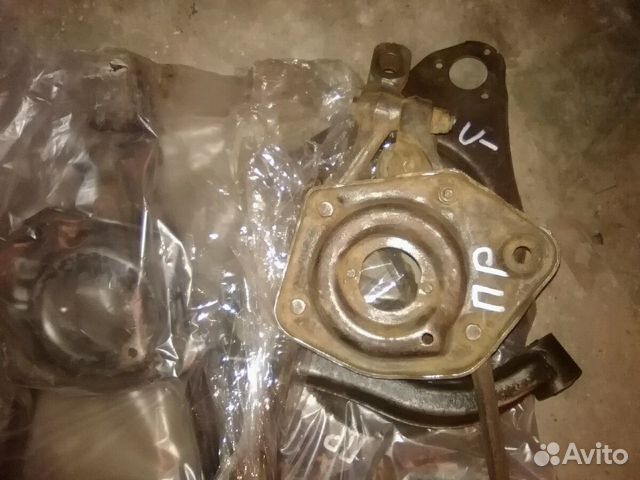 Рычаг передней подвески Волга верхний левый