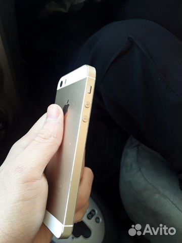 Телефон iPhone