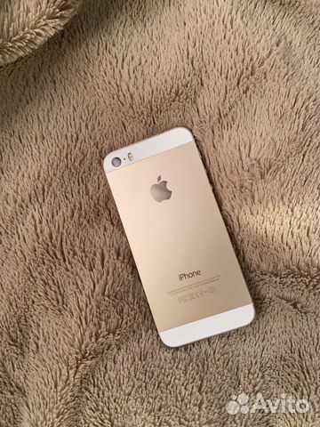 Телефон iPhone
