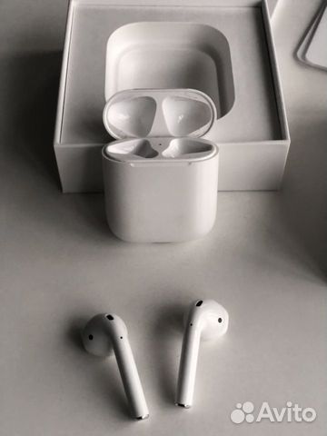 Беспроводные наушники AirPods 1 Беспроводные наушники AirPods 1