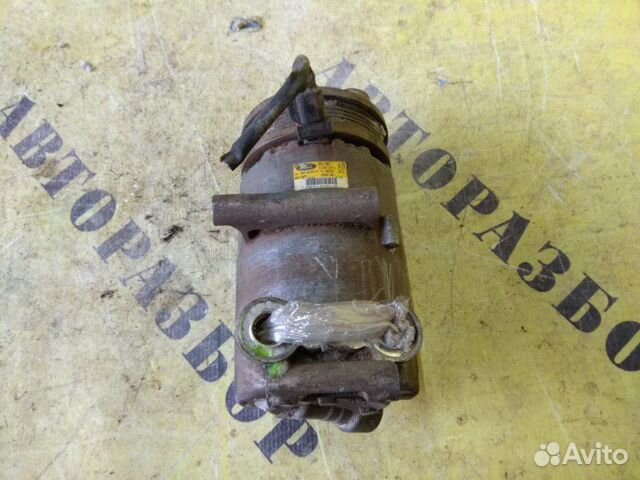Компрессор кондиционера Ford Focus 2 2008-2011