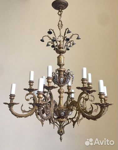 Антикварная бронзовая люстра Антикварная бронзовая люстра