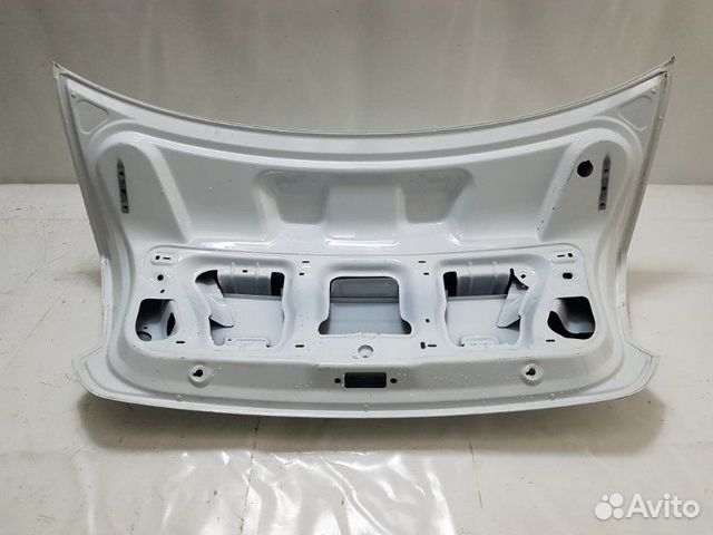 Крышка багажника Volkswagen Polo 5 Крышка багажника Volkswagen Polo 5