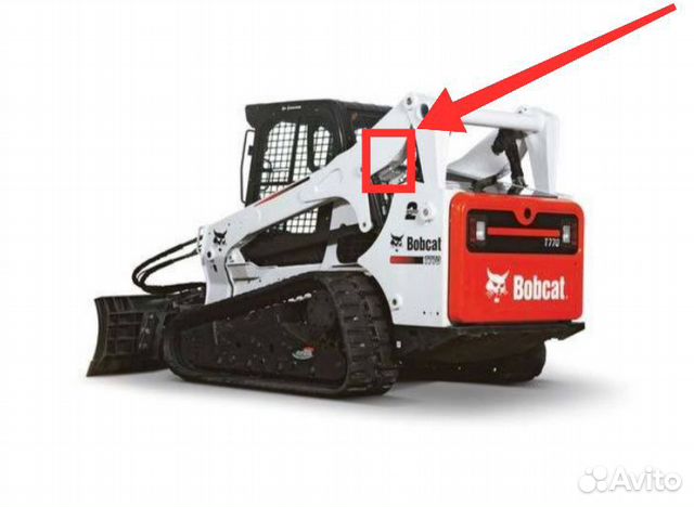 Стекло заднее на Bobcat T770/S770
