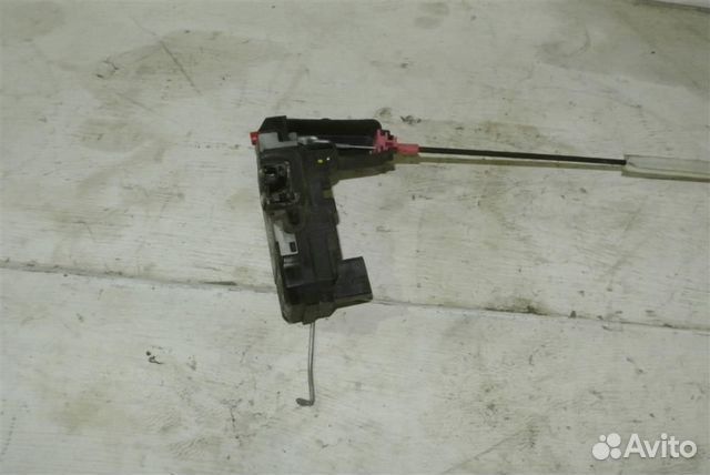 Замок двери задней правой Opel Zafira B 2005-2012