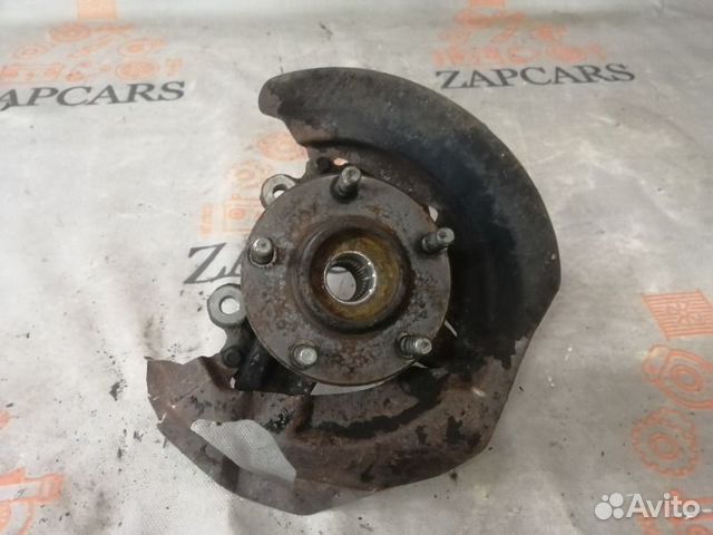 Поворотный кулак левый Mazda 3 BK Z6 2005