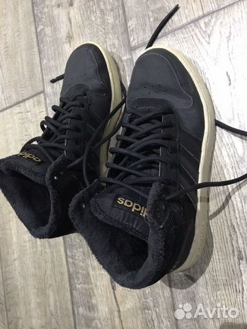 Утеплённые кроссовки Adidas