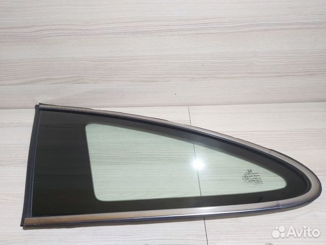 Стекло кузовное глухое заднее левое Honda CR-V 3 Стекло кузовное глухое заднее левое Honda CR-V 3