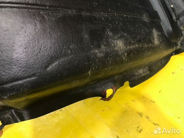 Подкрылок передний правый Toyota Highlander 3 XU50