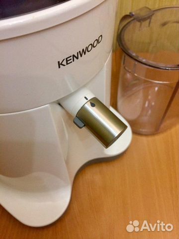 Соковыжималка Kenwood JE730