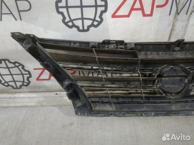 Решетка радиатора Nissan Sentra B17 Решетка радиатора Nissan Sentra B17