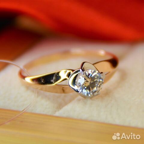 Золотое кольцо с Swarovski. Новое Золотое кольцо с Swarovski. Новое