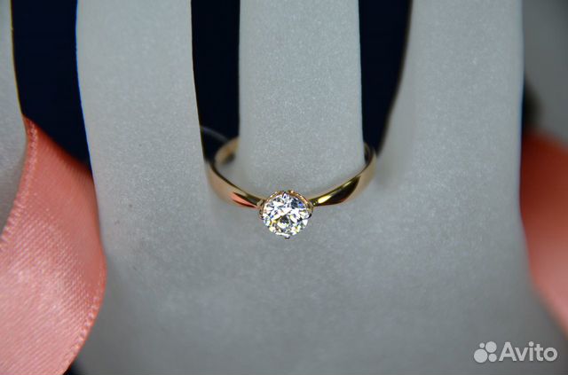 Золотое кольцо с Swarovski. Новое Золотое кольцо с Swarovski. Новое