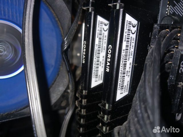 Corsair Vengeance LPX CMK4GX4M1A2400C14 DDR4 - 4гб