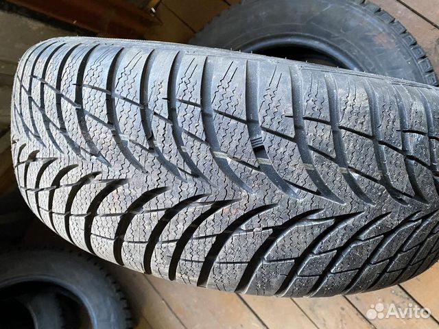Шина бу Goodyear Ultra Grip 7 205-55-16 11a