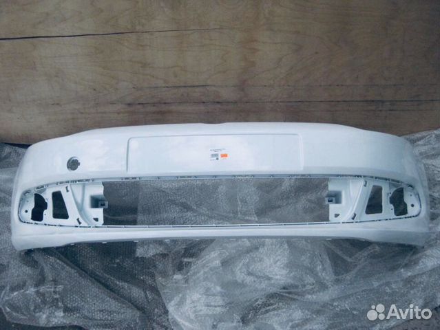 VW Polo sedan бампер белый VW Polo sedan бампер белый