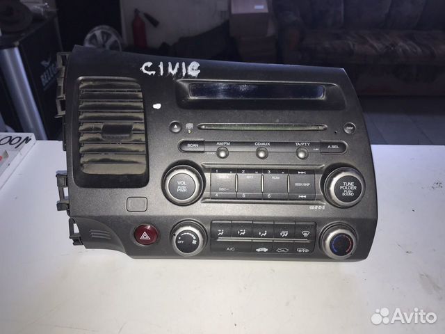 Магнитола Honda Civic 4D 2006-2012г