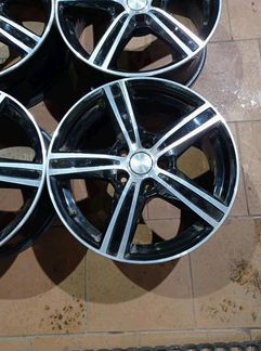 Диски бу литые R17 LU на Mercedes Audi