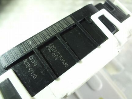 Замок двери передней правой Мерседес 204 212 218