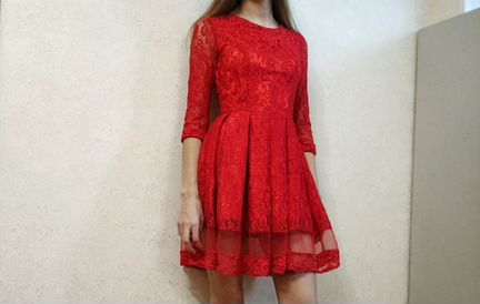 Праздничное красное платье 42р