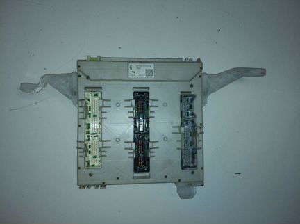 Блок предохранителей Хино 300 8273037100