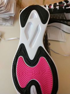 Кроссовки nike zoom gravity