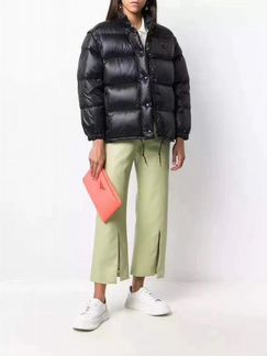 Пуховик P**rada