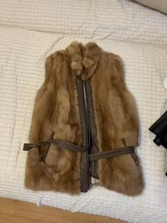 Жилет меховой женский