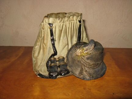 Антиквариат карандашница шляпа рюкзак бинокли 1875