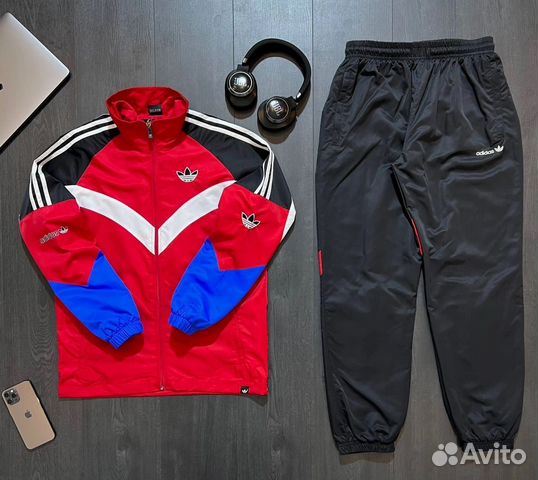 Спортивный костюм adidas