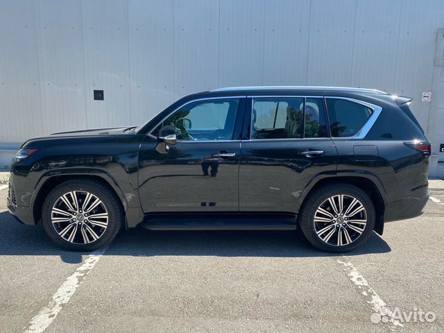 Lexus LX 3.5 AT, 2022