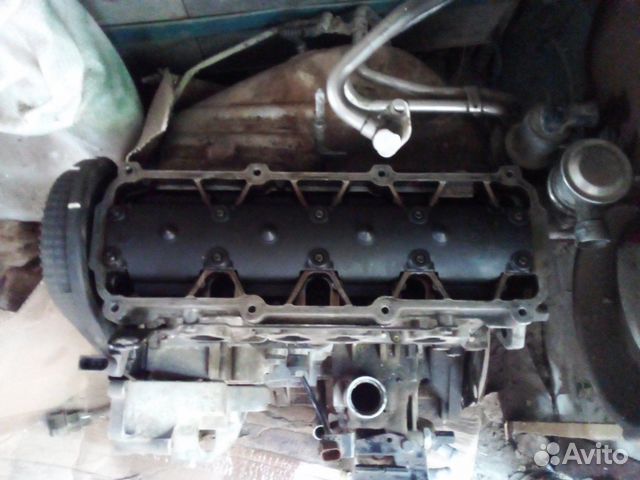 Двигатель W