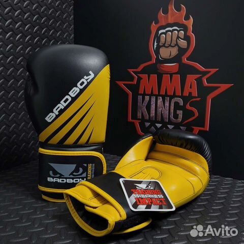 Боксерские перчатки от