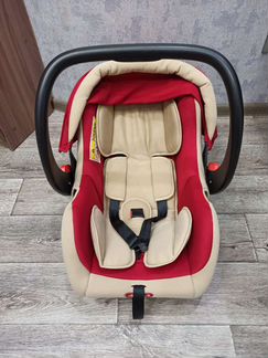 Автомобильное кресло (люлька)