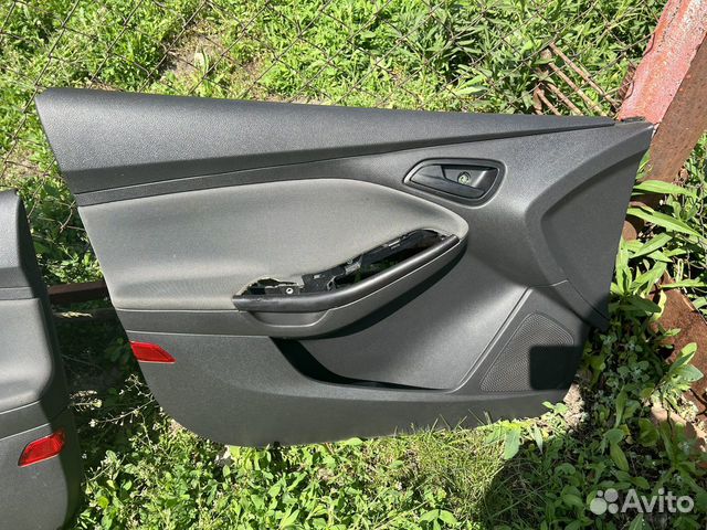 Дверные карты Форд фокус 3 хетчбэк 2012г