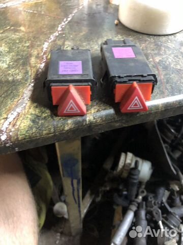 Кнопки аварийка на А-6. 2000г