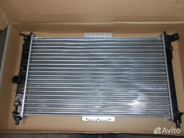 Радиатор охлаждения (МКПП с конд) Шевроле Ланос