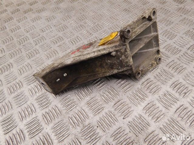 Кронштейн металлический BMW E39