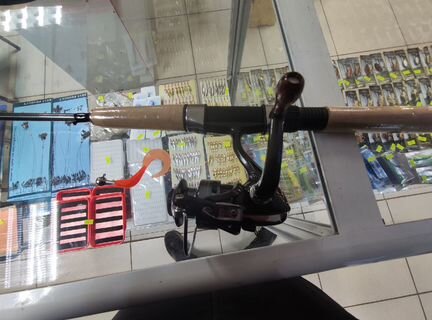 Спининг Shimano Тест 1-7 оснащенный ультралайт