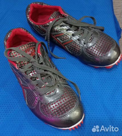 Шиповки, кроссовки шипованные