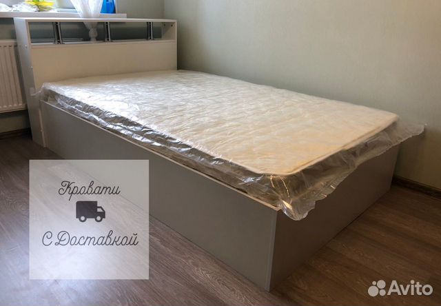 Кровать полутороспальная с матрасом