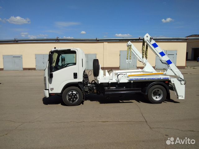 Isuzu nqr90l m