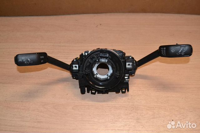 Переключатель поворотов в сборе Golf 7