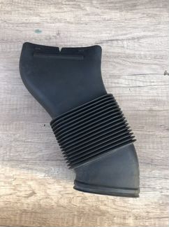 Патрубок воздушного фильтра Mercedes W211 E-Class